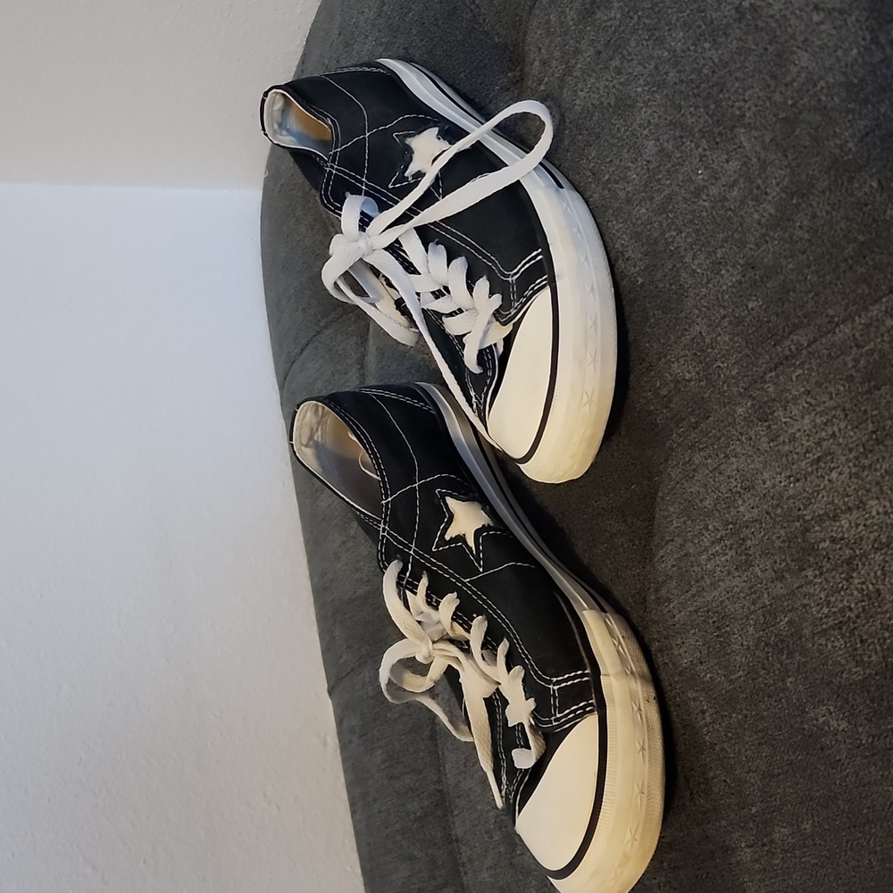 CONVERSE ALL STAR BLACK AND WHITE SHOES